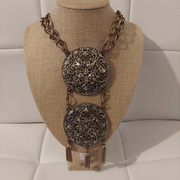 Antique Brass Chain Filigree Discs & Tassels 215 Gram 26\